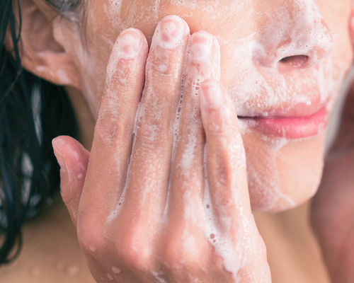 A Simple Skincare Routine Even You Can Manage (Yes, You)